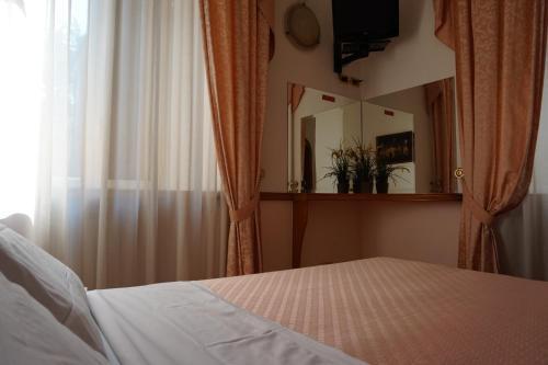 Green Hotel Рим Экстерьер фото
