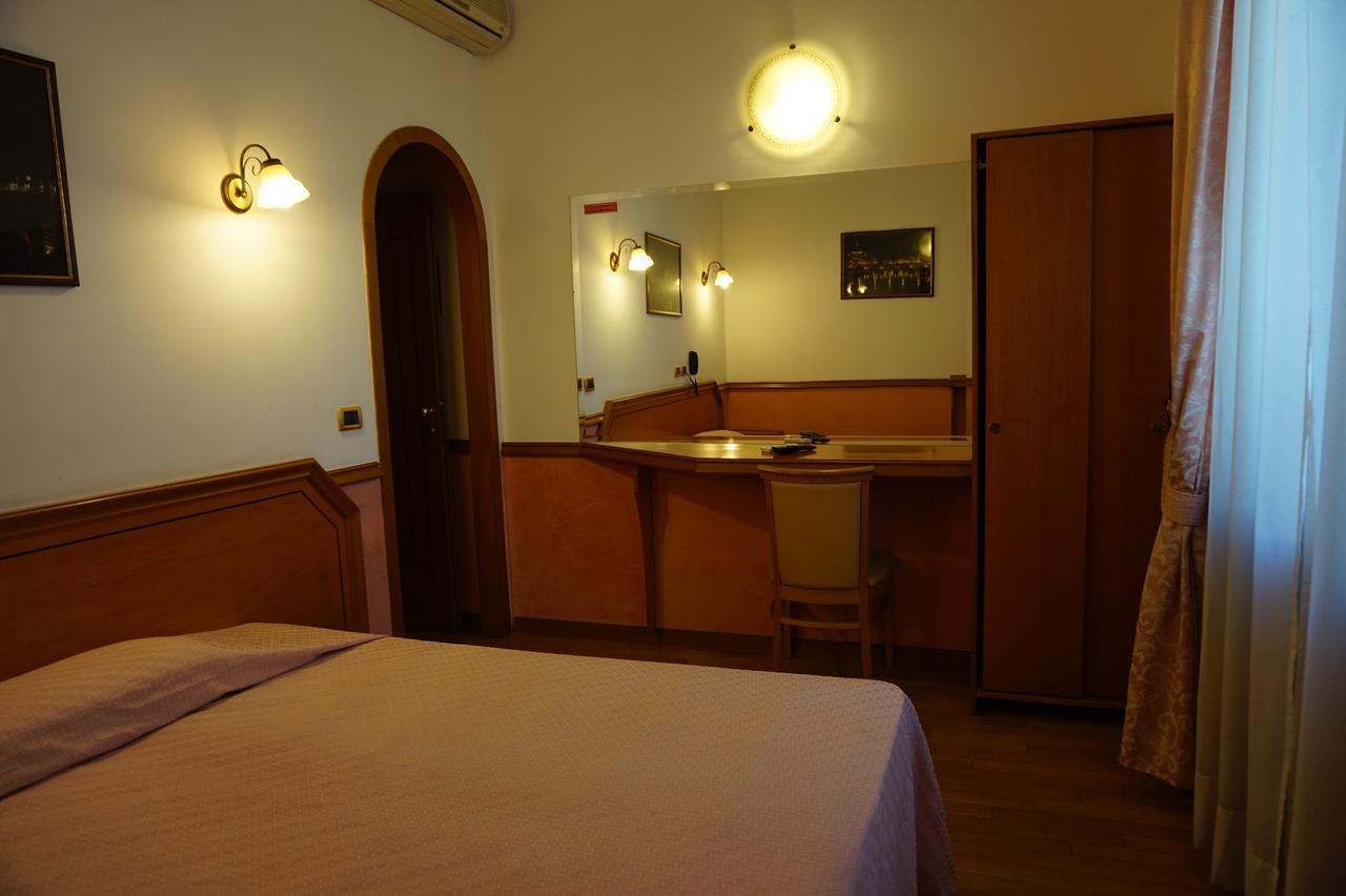 Green Hotel Рим Экстерьер фото